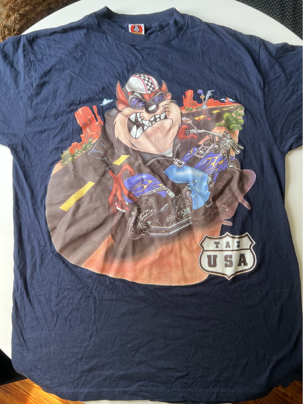 Vintage 1997 Looney Tunes Taz USA Biker T-Shirt
